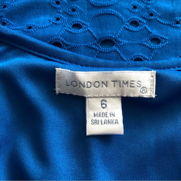 London Times 3/4 Sleeve Jersey Front Keyhole Blue Perforated Line Dress 6 - Picture 10 of 11